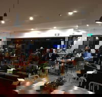 Ramaes Cafe Lounge - Accommodation Cairns