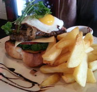 Silvers Bar and Grill - Accommodation Cairns