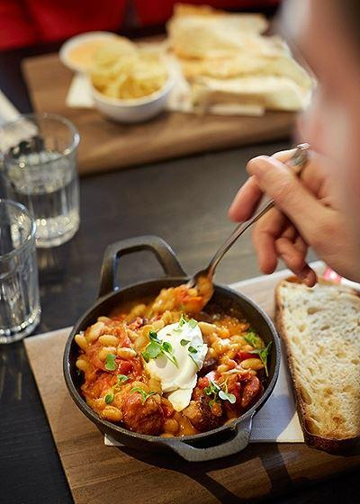 Explorers Restaurant - Accommodation Cairns 7