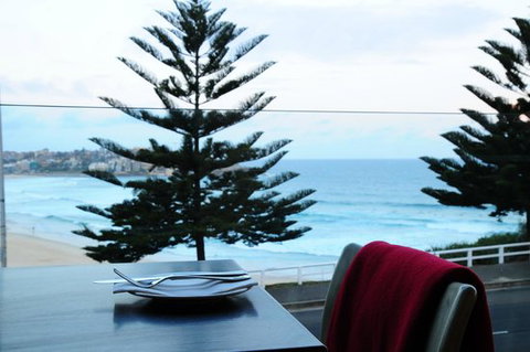 Bondi Social - Accommodation Cairns 0