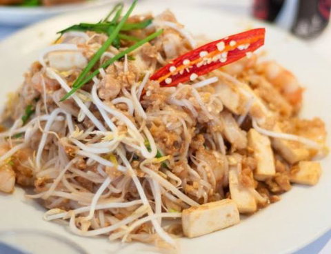 Thai On Sky - Accommodation Cairns 0
