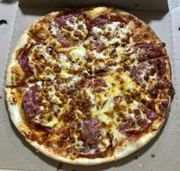 Rustica Pizza Bar - Accommodation Cairns