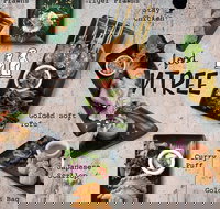 Carnation Thai Restaurant - Accommodation Cairns