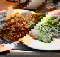 Lifeboat Seafood - Accommodation Cairns