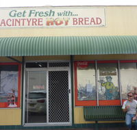 MacIntyre Hot Bread Shop - Accommodation Cairns
