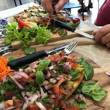 Robbie's Espresso Bar & Cafe - Accommodation Cairns 0