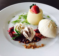 East Fusion Restaurant - Accommodation Cairns