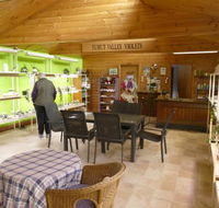 Tumut Valley Violets - Accommodation Cairns