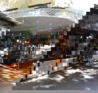 Gus' Place - Accommodation Cairns