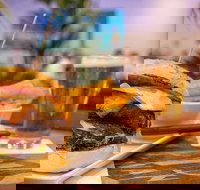 Kirra Beach Hotel - Accommodation Cairns