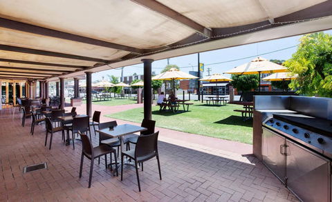 China Spice - Accommodation Cairns 0
