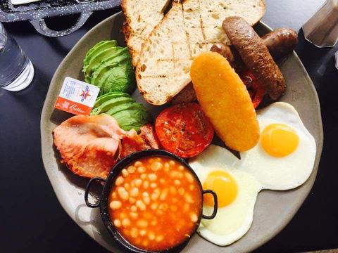 Chow Bella Cafe - Accommodation Cairns 0