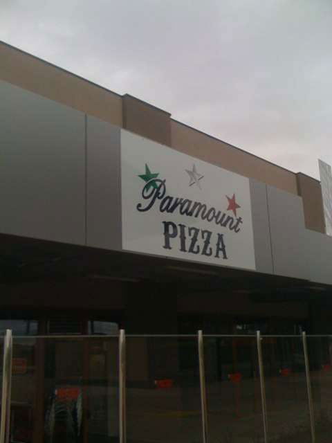 Paramount Pizza - Accommodation Cairns 0