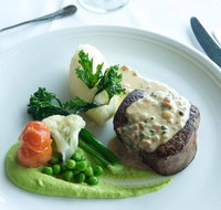 Bay Window Bistro - Randwick Golf Club - Accommodation Cairns