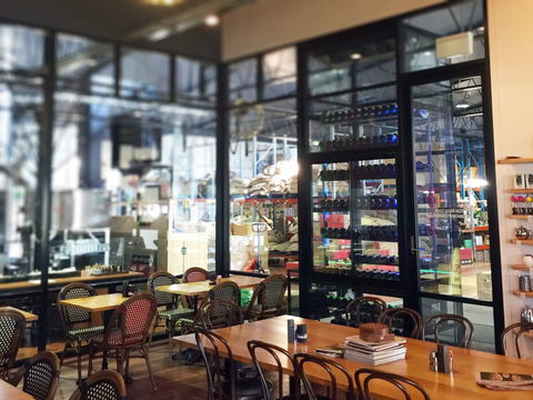 Botero - Accommodation Cairns 1