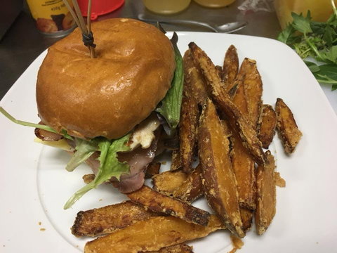 Grill And Bare Cafe Restaurant - Accommodation Cairns 0