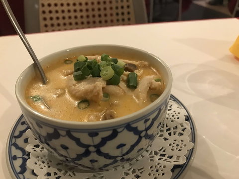 Top Thai - Accommodation Cairns 0