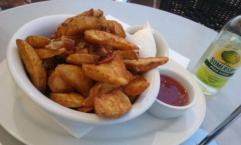 Hotel Victor - Accommodation Cairns 0