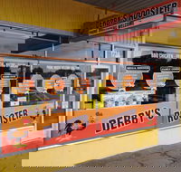 Castello's Pakenham Hotel - Accommodation Cairns