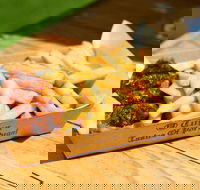 O Tuga Tastes of Portugal