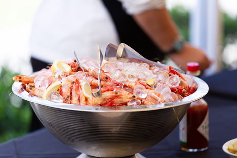 Gallery Restaurant - Seafood Buffet - Accommodation Cairns 1