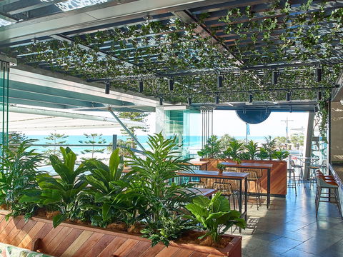 Hurricane's Grill & Bar Surfers Paradise - Accommodation Cairns 0