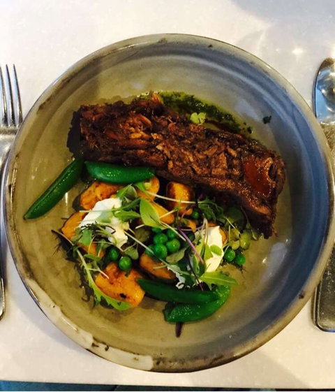 Bayviews Restaurant & Lounge Bar - Accommodation Cairns 0