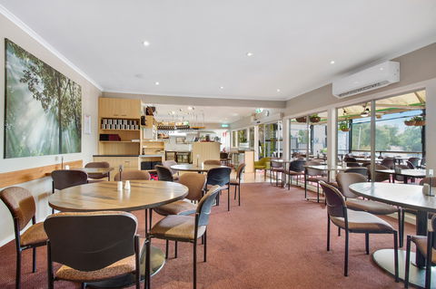 Dixons Creek Cafe Bar And Grill - Accommodation Cairns 2