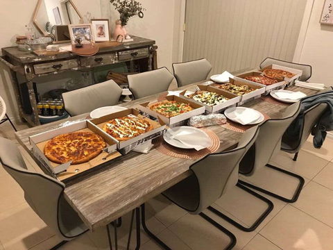 Sinatra’s Pizzeria - Accommodation Cairns 0