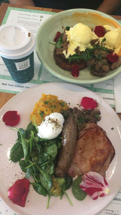 Five Sparrows - Accommodation Cairns 0