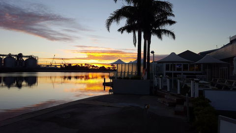 The Happy Wife - Accommodation Cairns 0