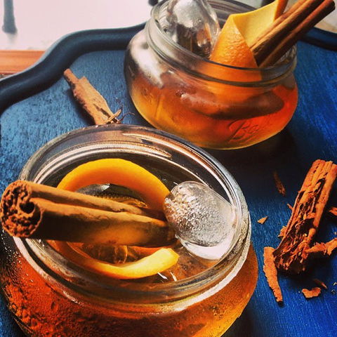 Donny's Bar - Accommodation Cairns 0