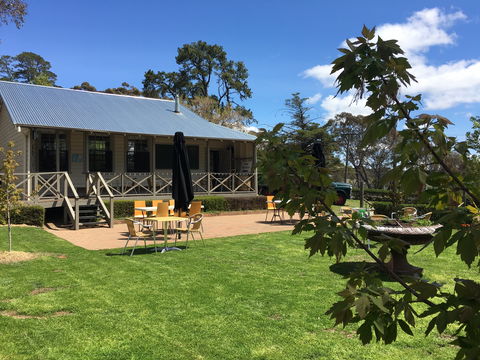 Mortimer's Wines Schoolhouse Cellar Door - Accommodation Cairns 0