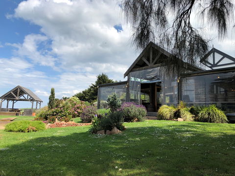 Phillip Island Winery - Accommodation Cairns 2