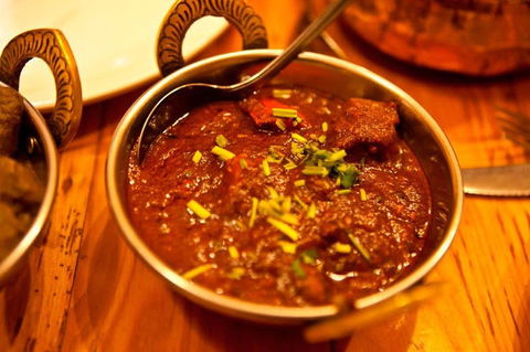 Asta's Tandoor - Accommodation Cairns 0