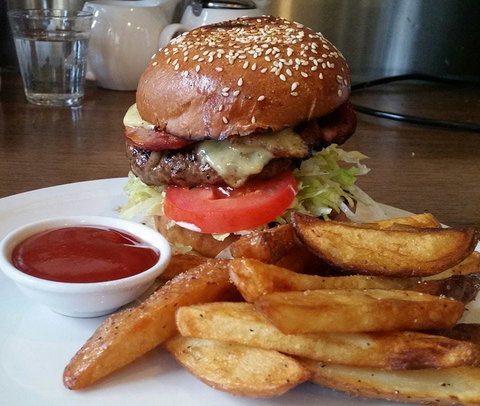 Brunswick Foodstore - Accommodation Cairns 0