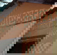 Les Wadham Oysters - Broken Bay Pacific Oysters - Accommodation Cairns