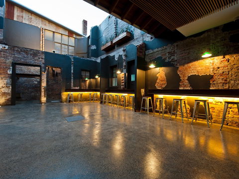 Royal Hotel Queanbeyan - Accommodation Cairns 1