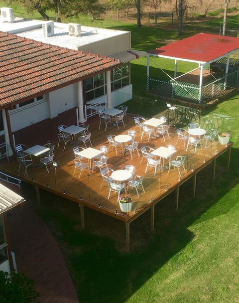Windows On Wygonda At The Roleystone Club - Accommodation Cairns 2