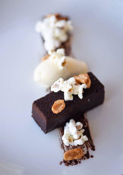 Linq Bar Restaurant - Accommodation Cairns 6