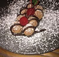 The Wolf Wine Bar - Accommodation Cairns