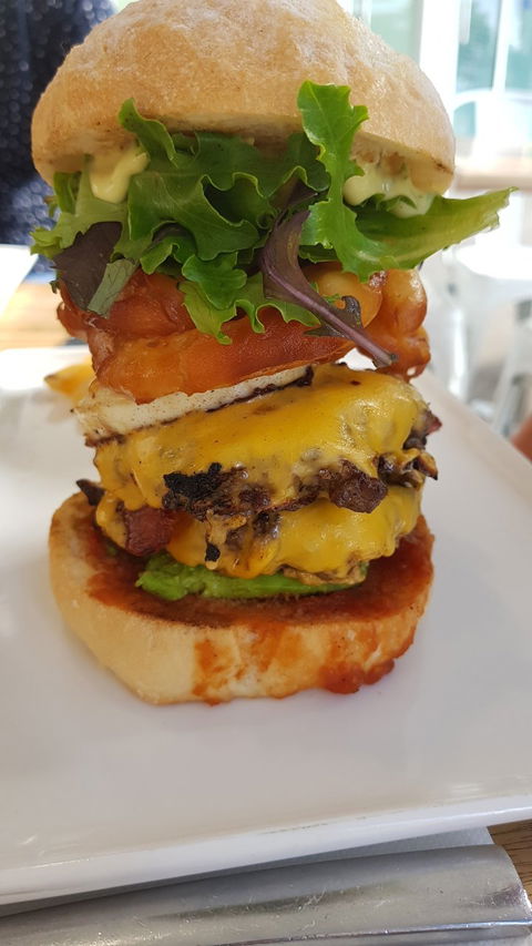 Cairns Burger Cafe - Accommodation Cairns 5