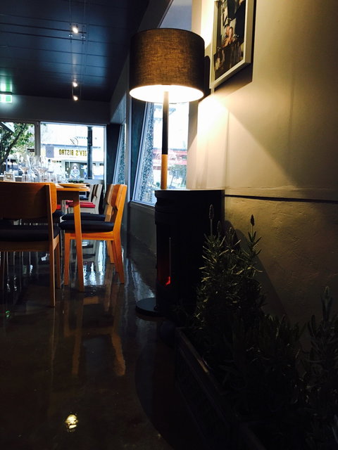 Zev's Bistro - Accommodation Cairns 5