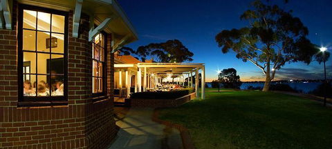 Beess & Co Cafe - Accommodation Cairns 8