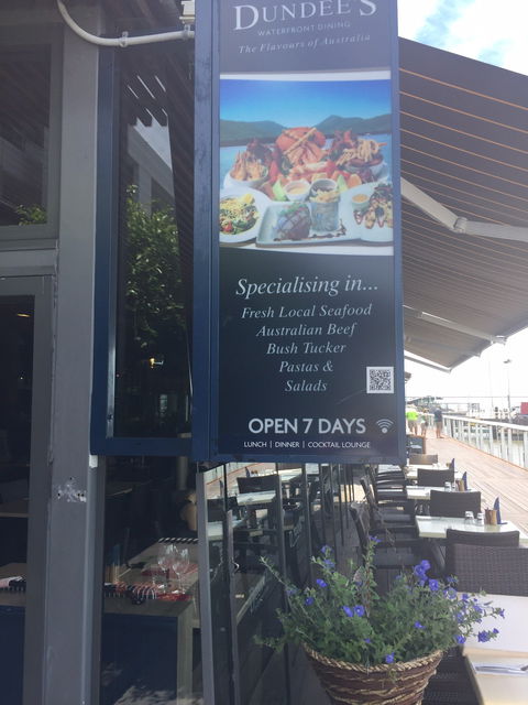 Dundee’s Restaurant On The Waterfront - Accommodation Cairns 18
