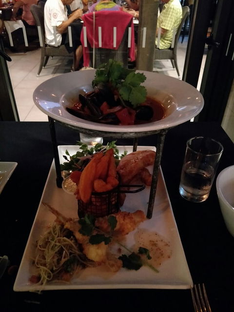 Ochre Restaurant & Catering - Accommodation Cairns 8