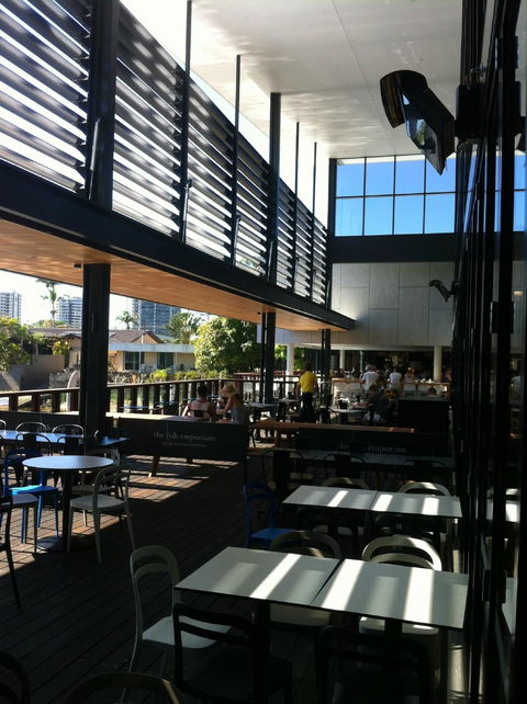 Edgewater Dining & Lounge - Accommodation Cairns 6