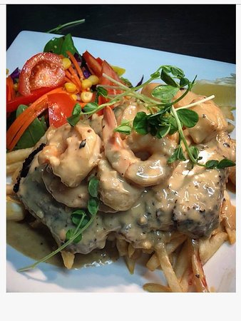 Tattersalls Hotel - Accommodation Cairns 0