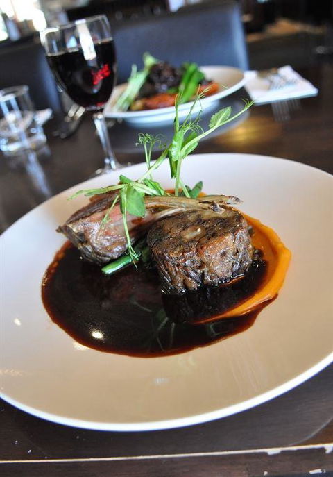 Firehouse Restaurant - Accommodation Cairns 23