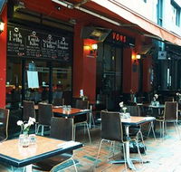Vons Restaurant  Bar - Accommodation Cairns